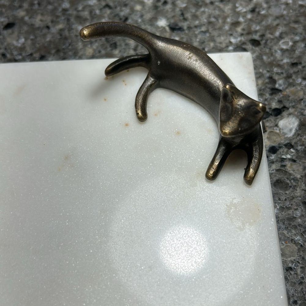 Michael Aram marble Cat and Mouse serving /cheese board